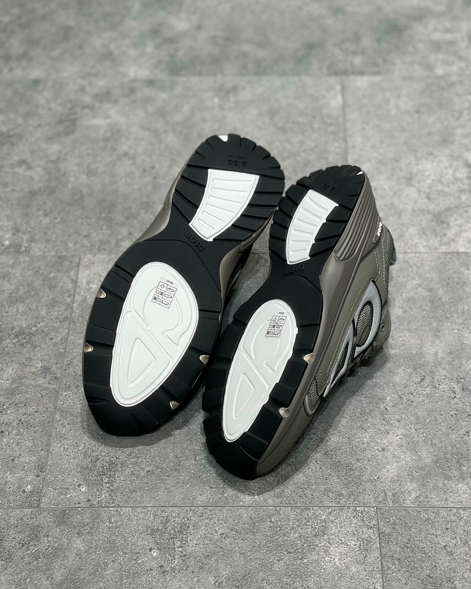 CD B30 SNEAKER