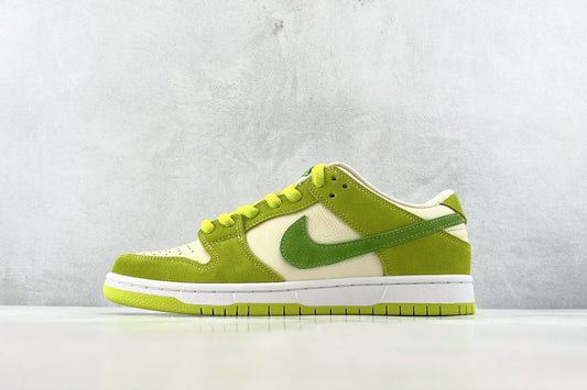 DUNK LOW GREEN APPLE