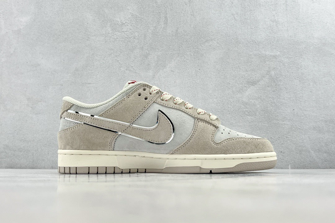 DUNK LOW x OTOMO KATUSHIRO