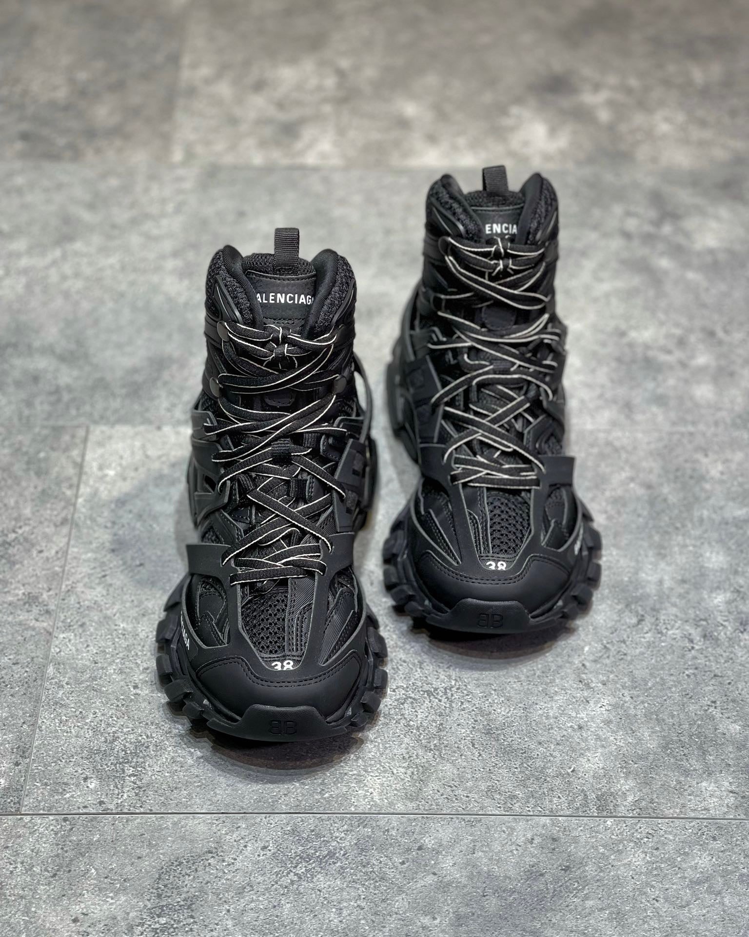 BAL TRACK HIGH HIKE SNEAKER