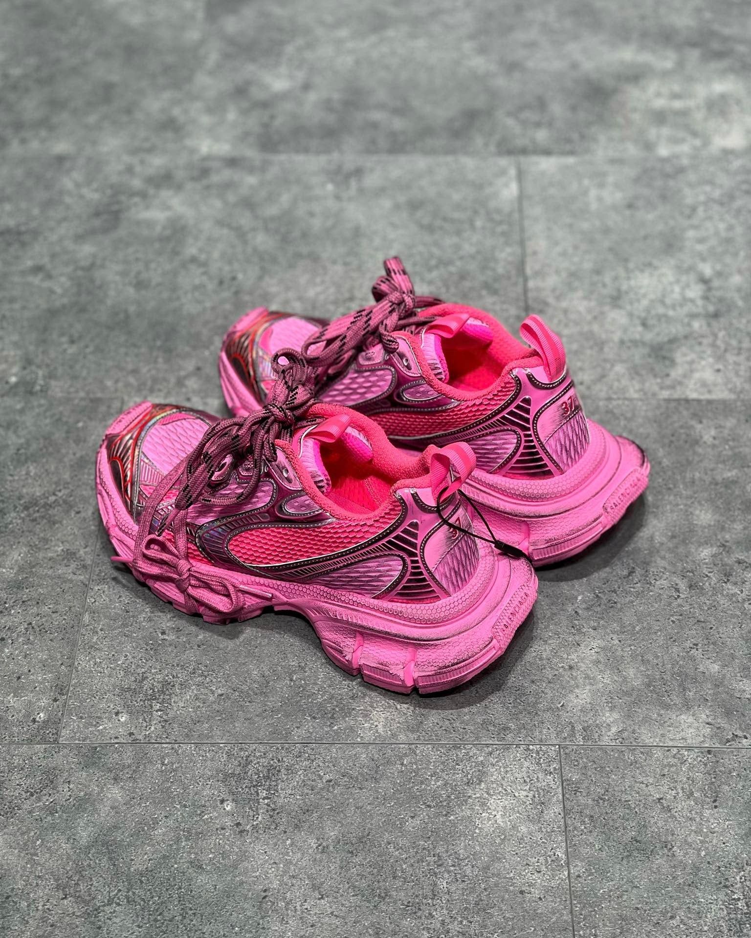 BAL 3XL TRAINERS