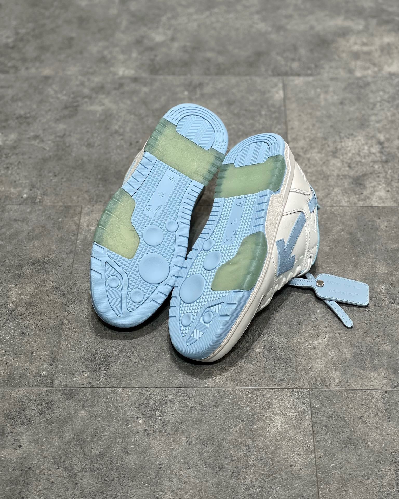OFF W OUT OF OFFICE SNEAKERS