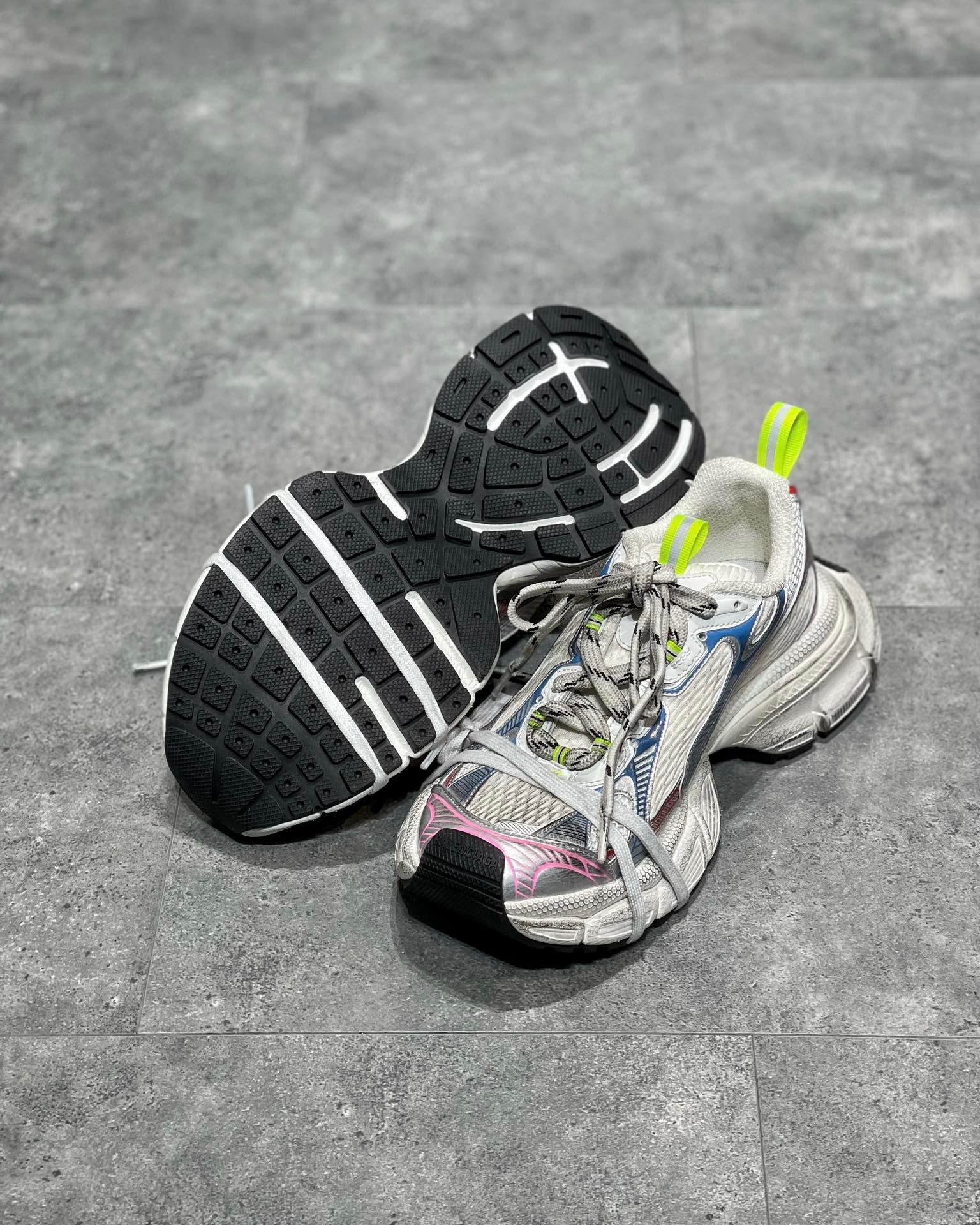 BAL 3XL TRAINERS