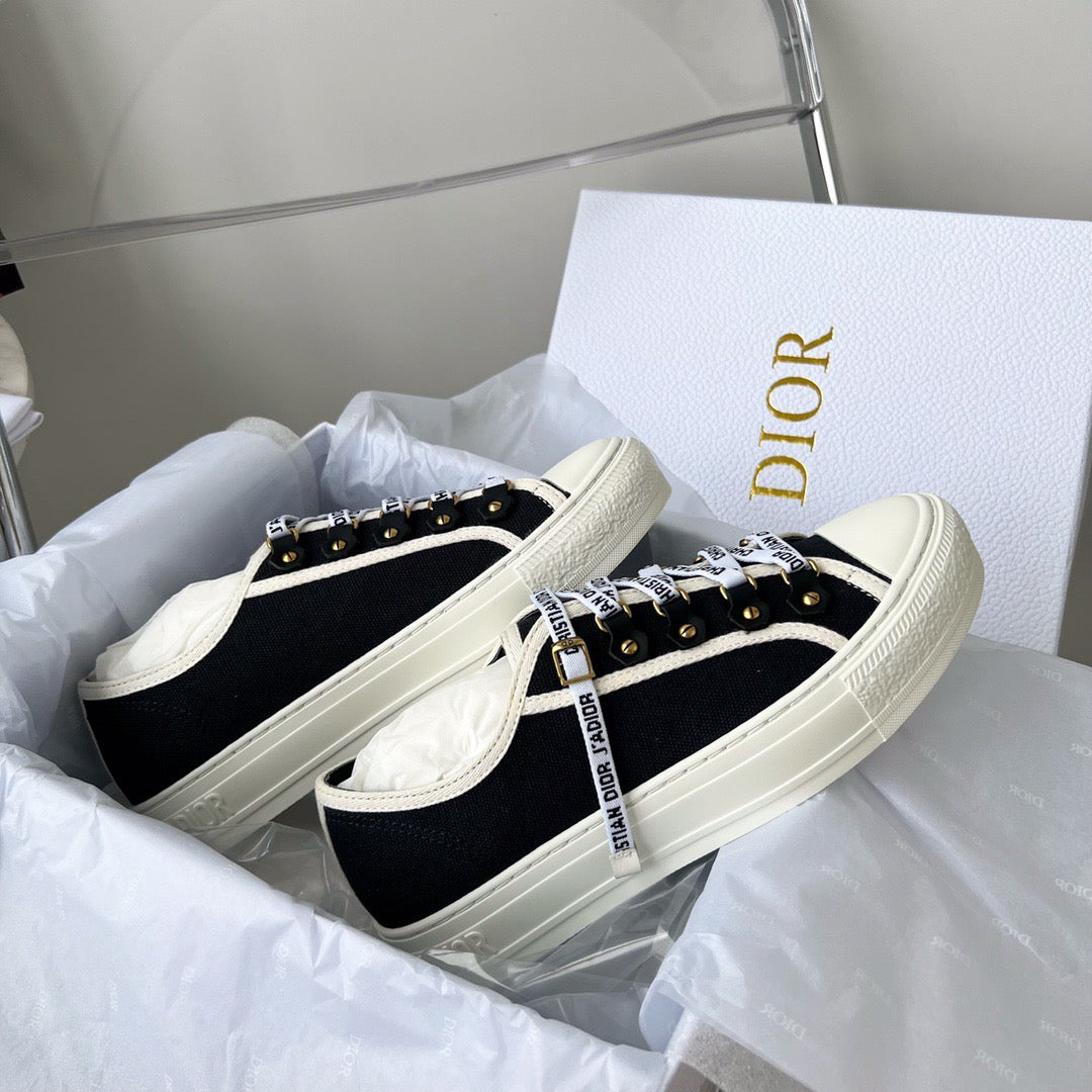 CD WALKN SNEAKER