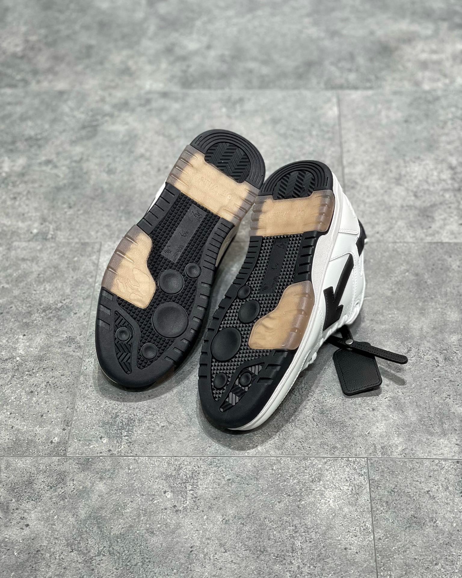 OFF W OUT OF OFFICE SNEAKERS