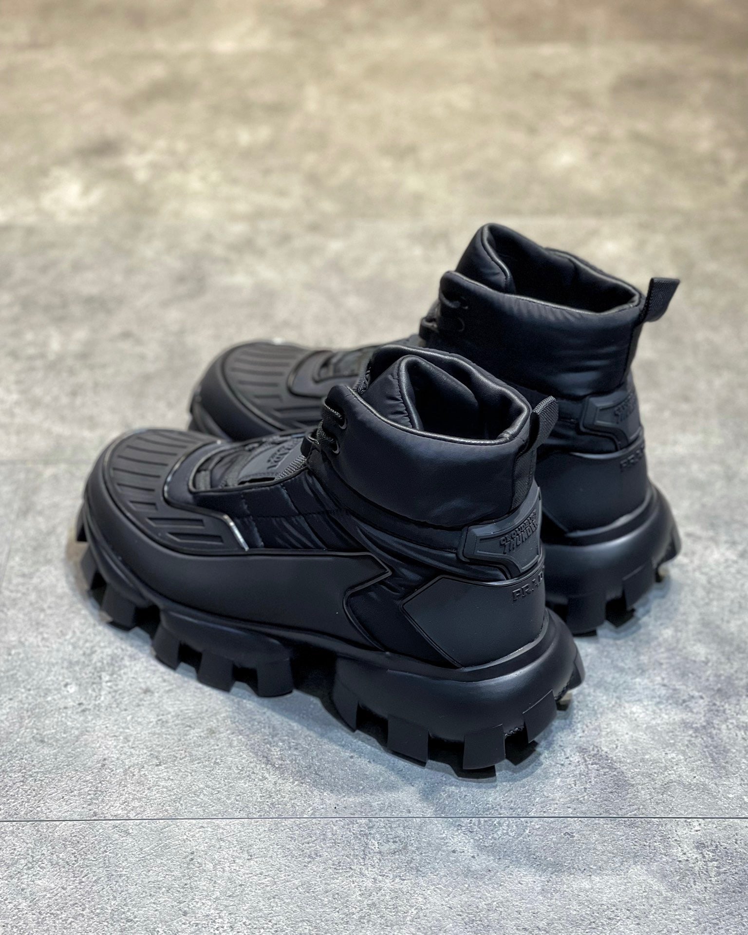 PD CLOUDBUST THUNDER SNEAKER