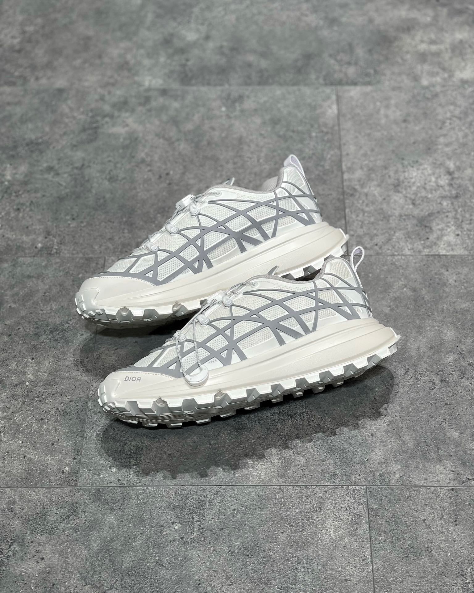 CD B31 TRAINERS