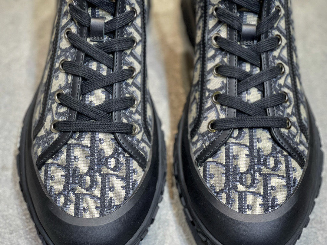 CD B28 SNEAKERS