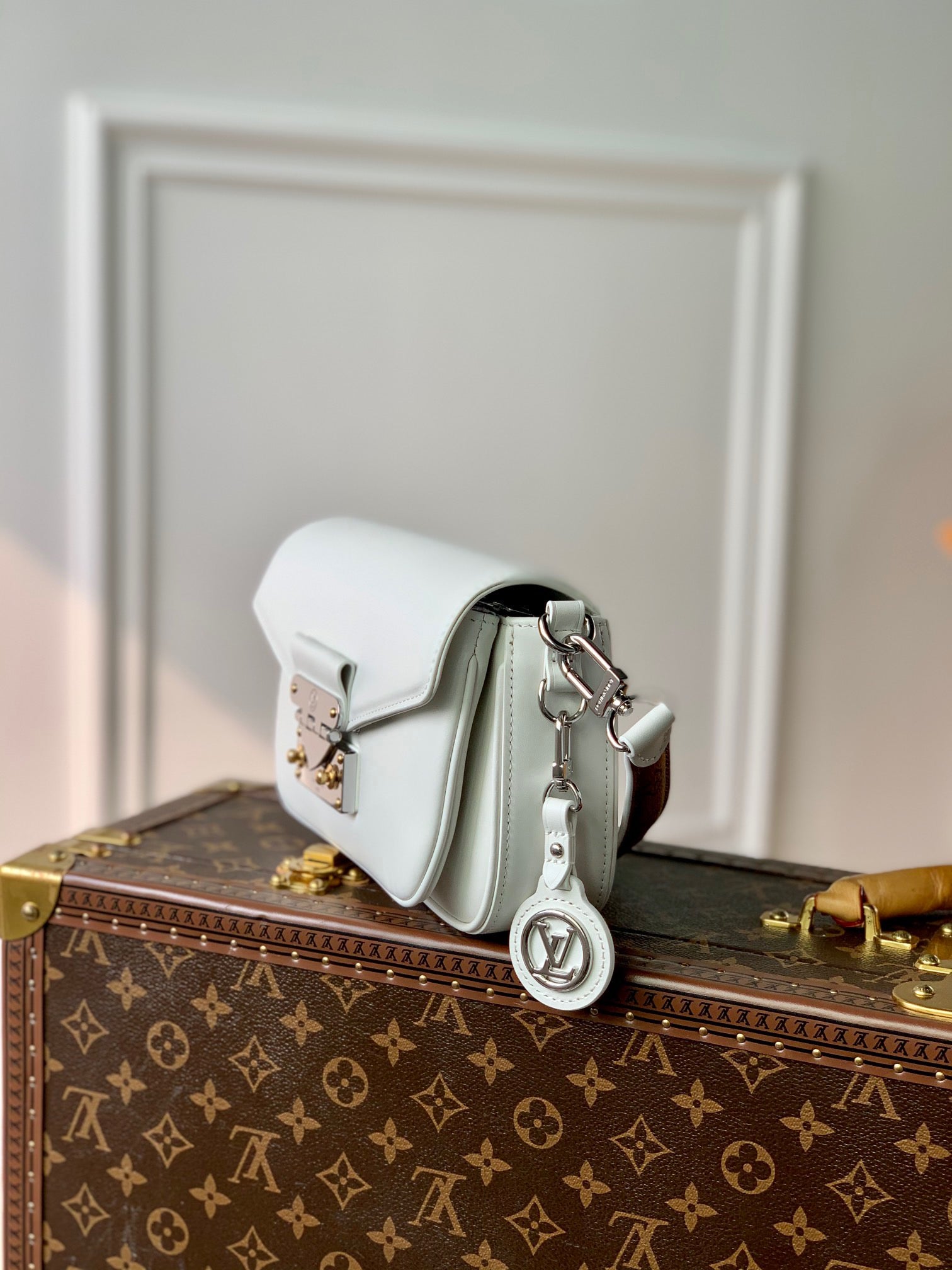LOU SWING BAG