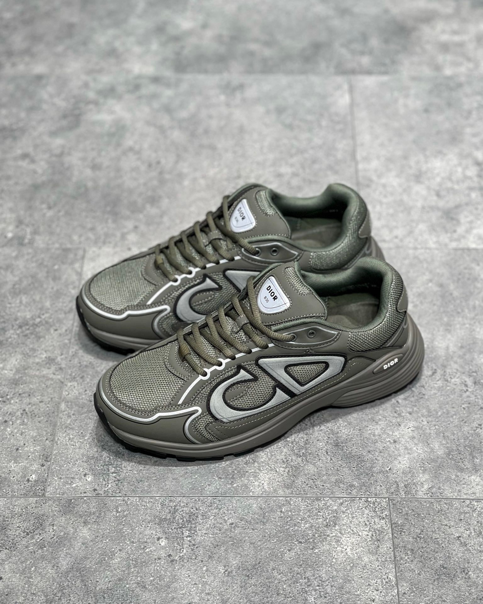 CD B30 SNEAKER