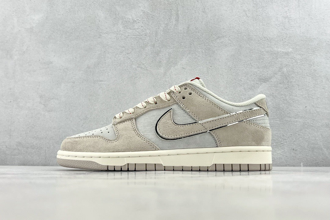 DUNK LOW x OTOMO KATUSHIRO