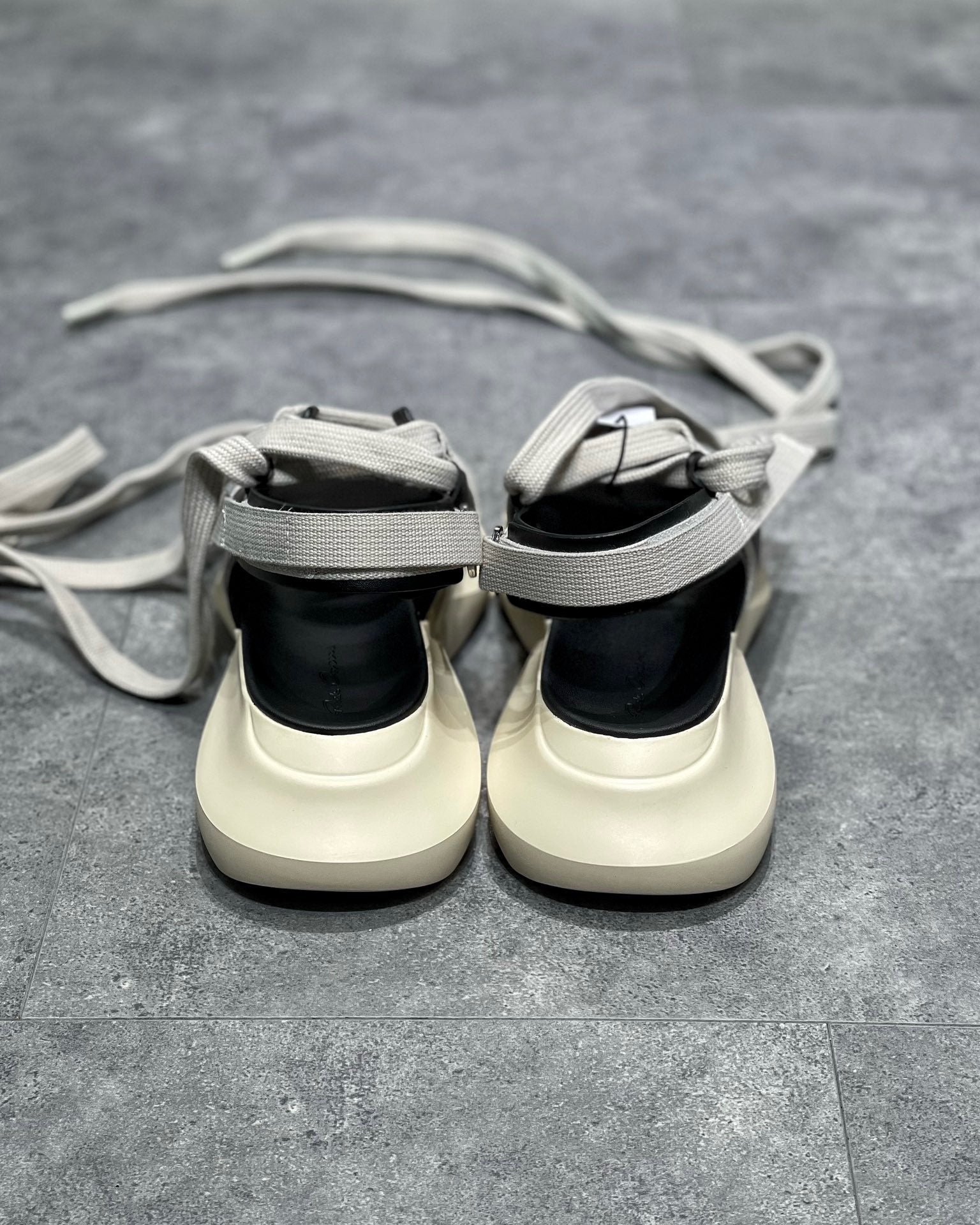 RICK O SNEAKERS
