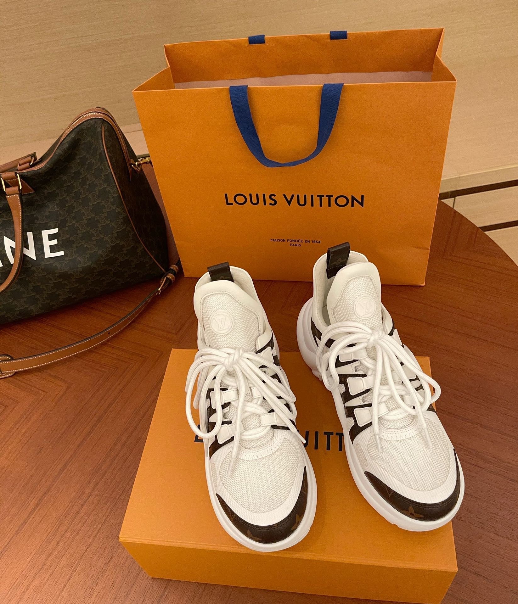 LOU ARCHLIGHT TRAINERS