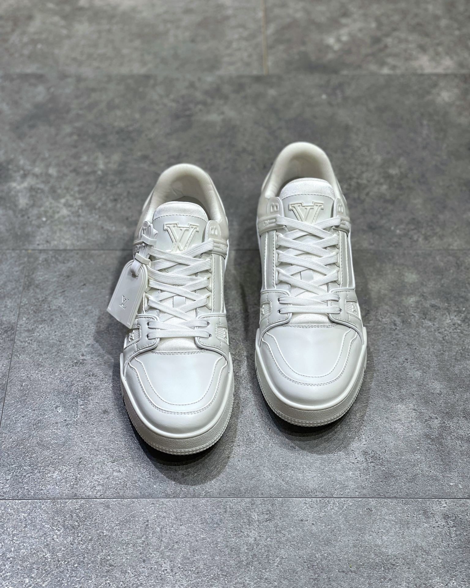LOU TRAINERS