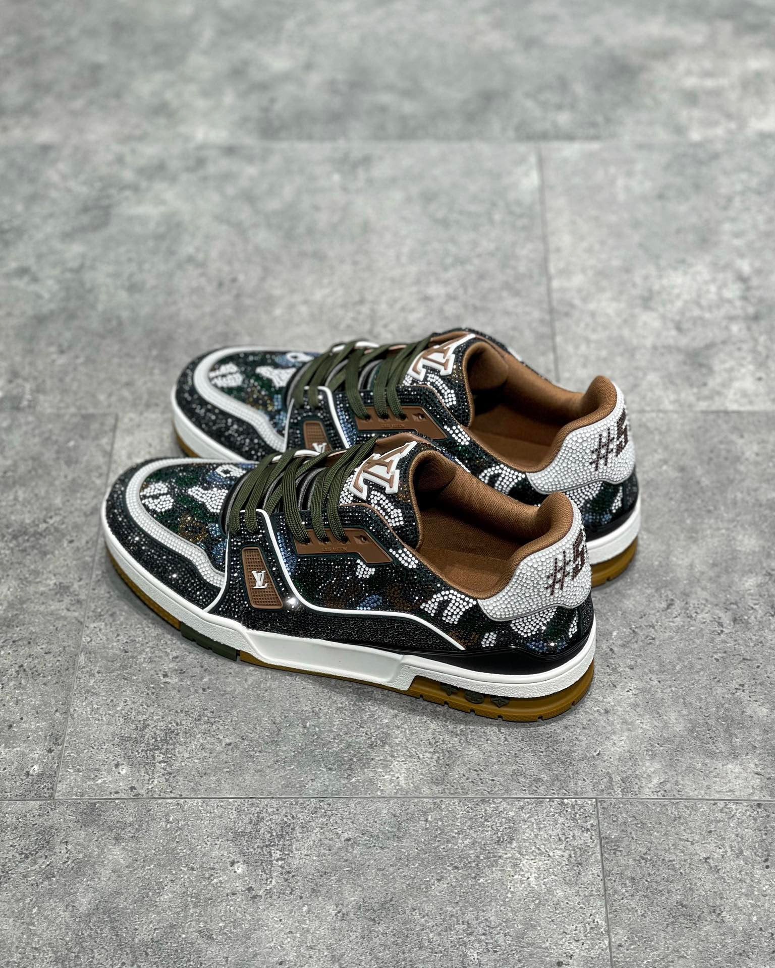 LOU TRAINERS