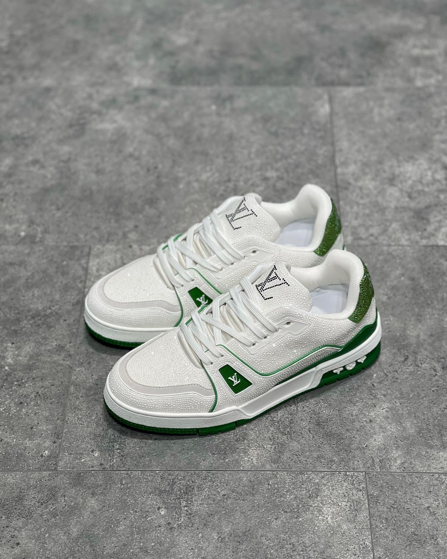 LOU TRAINERS