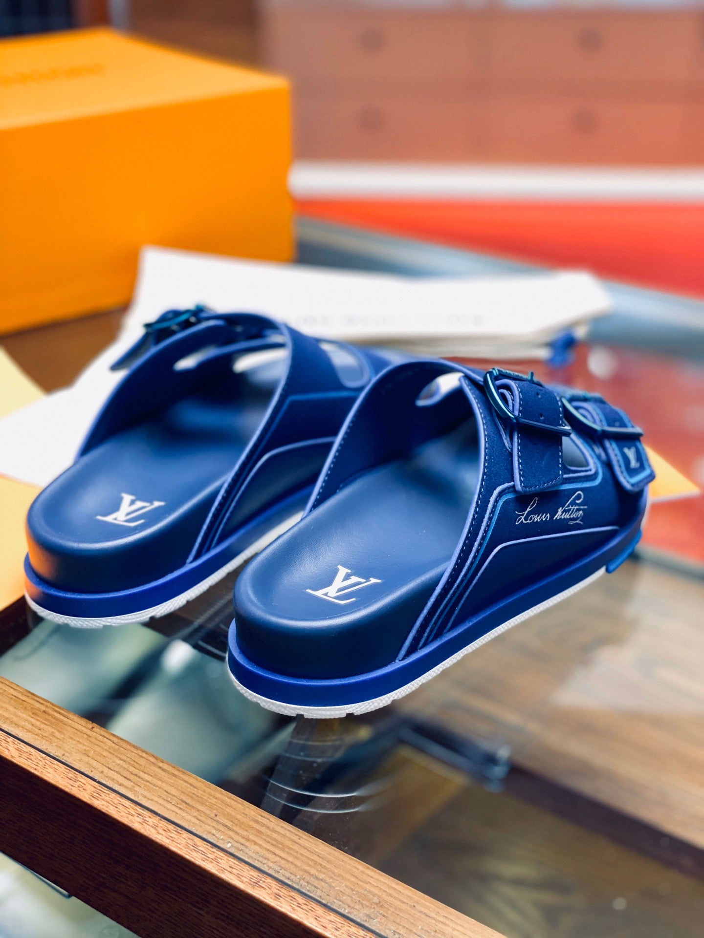 LOU TRAINER MULES