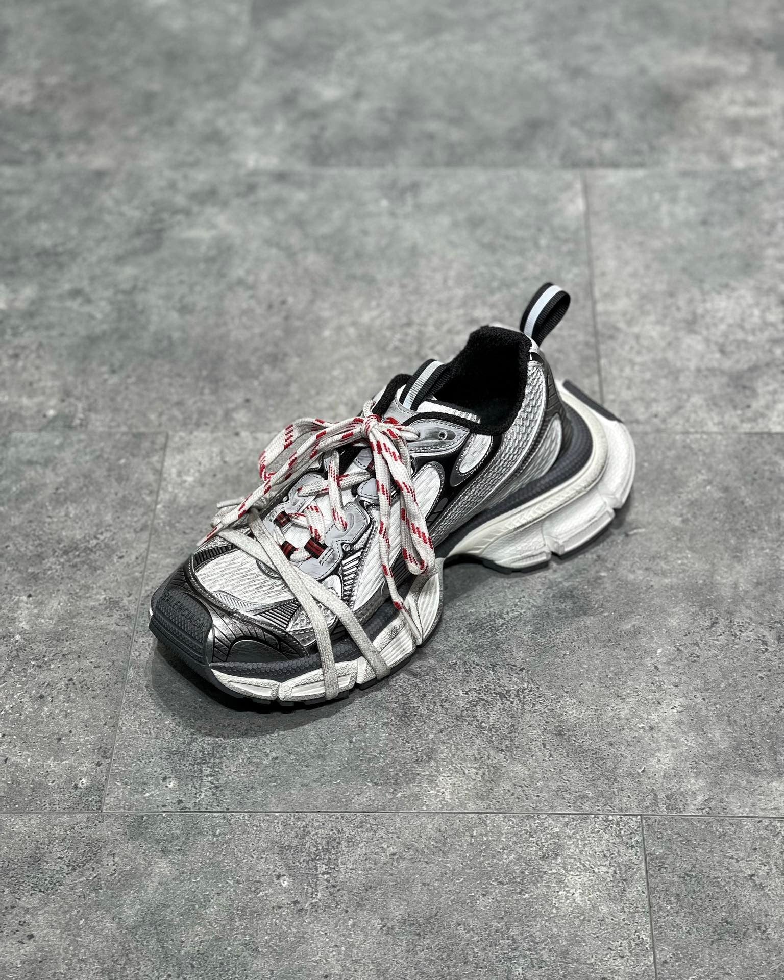 BAL 3XL TRAINERS
