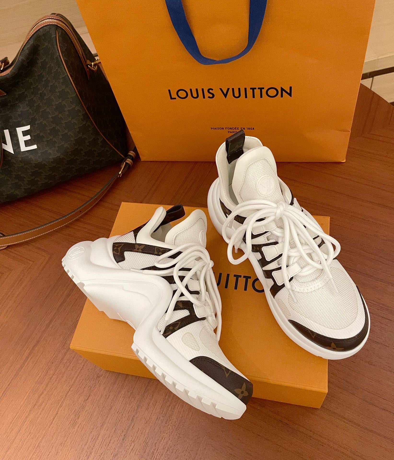 LOU ARCHLIGHT TRAINERS