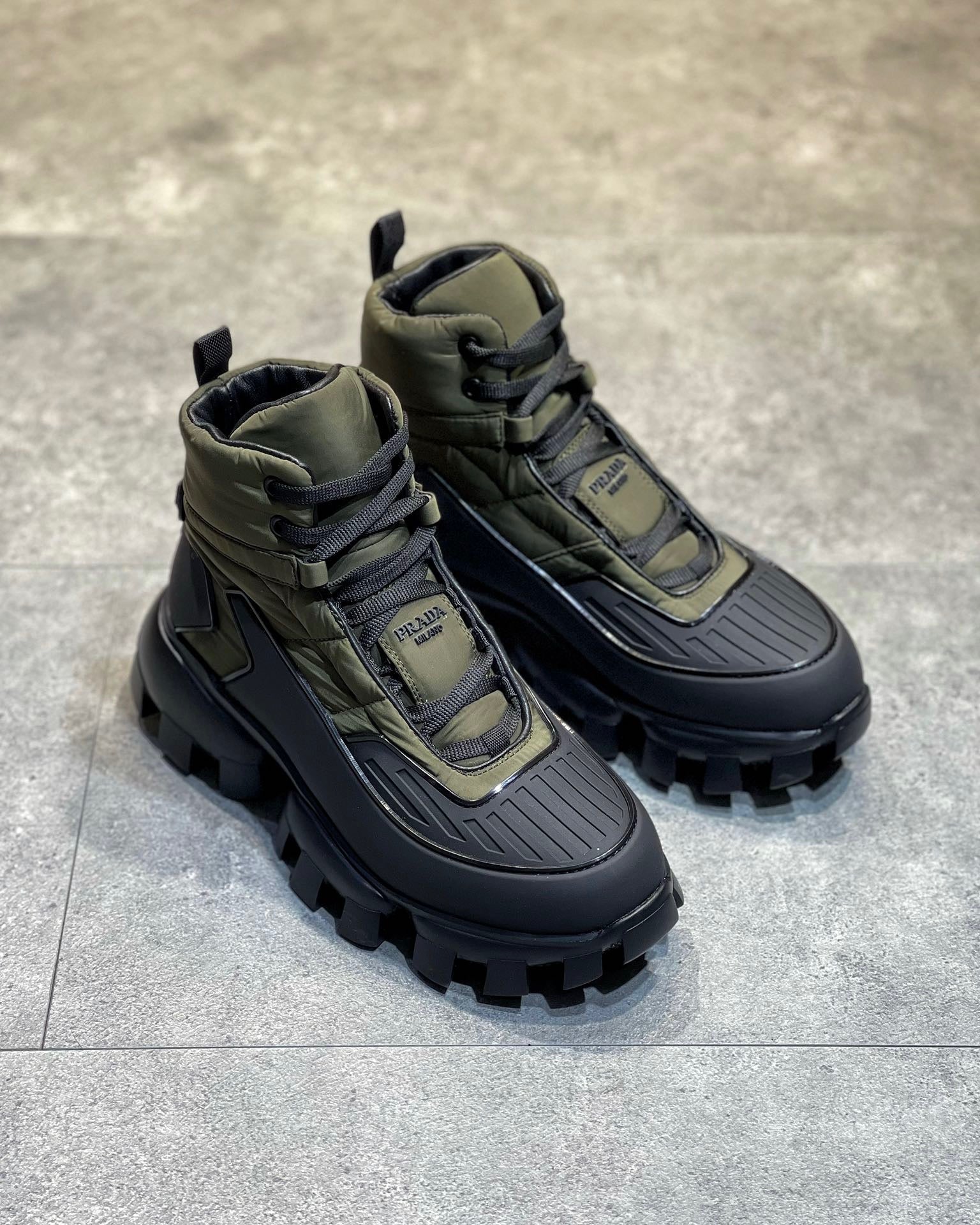 PD CLOUDBUST THUNDER SNEAKER