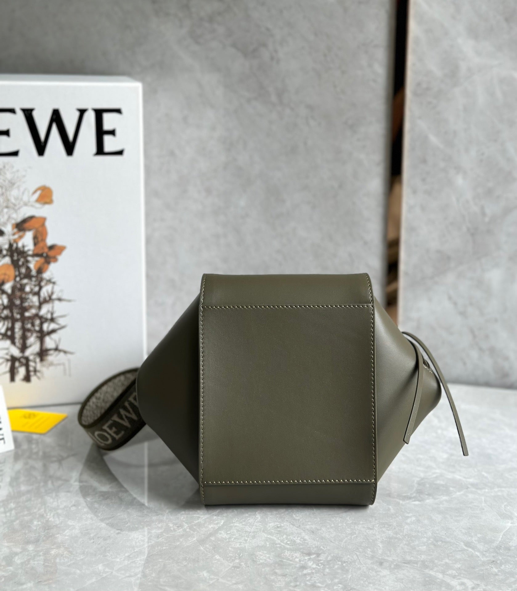 LOEW HAMMOCK BAG