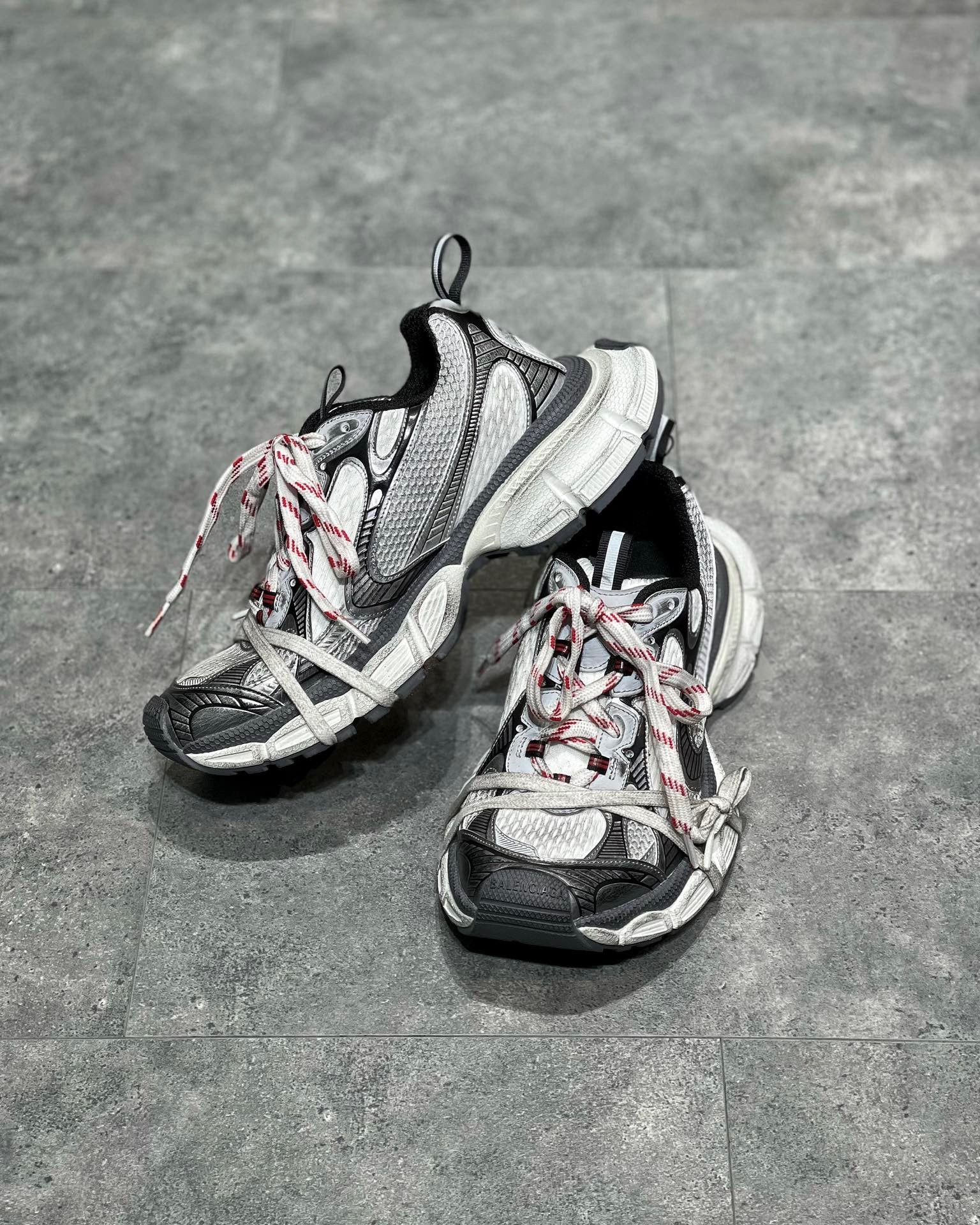 BAL 3XL TRAINERS