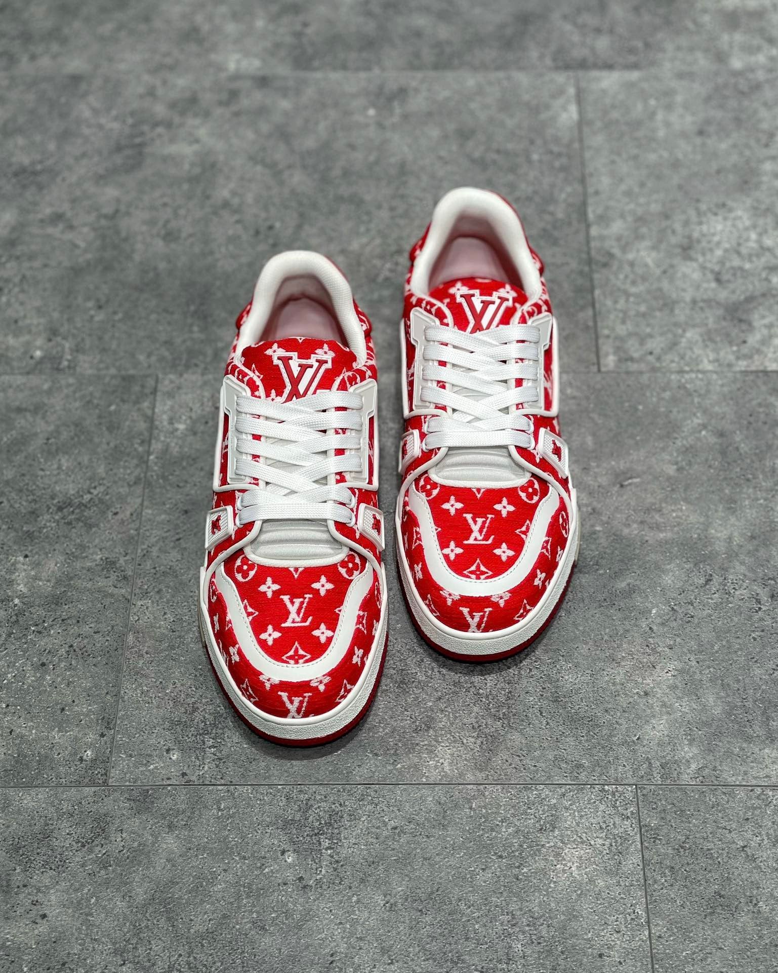 LOU TRAINERS