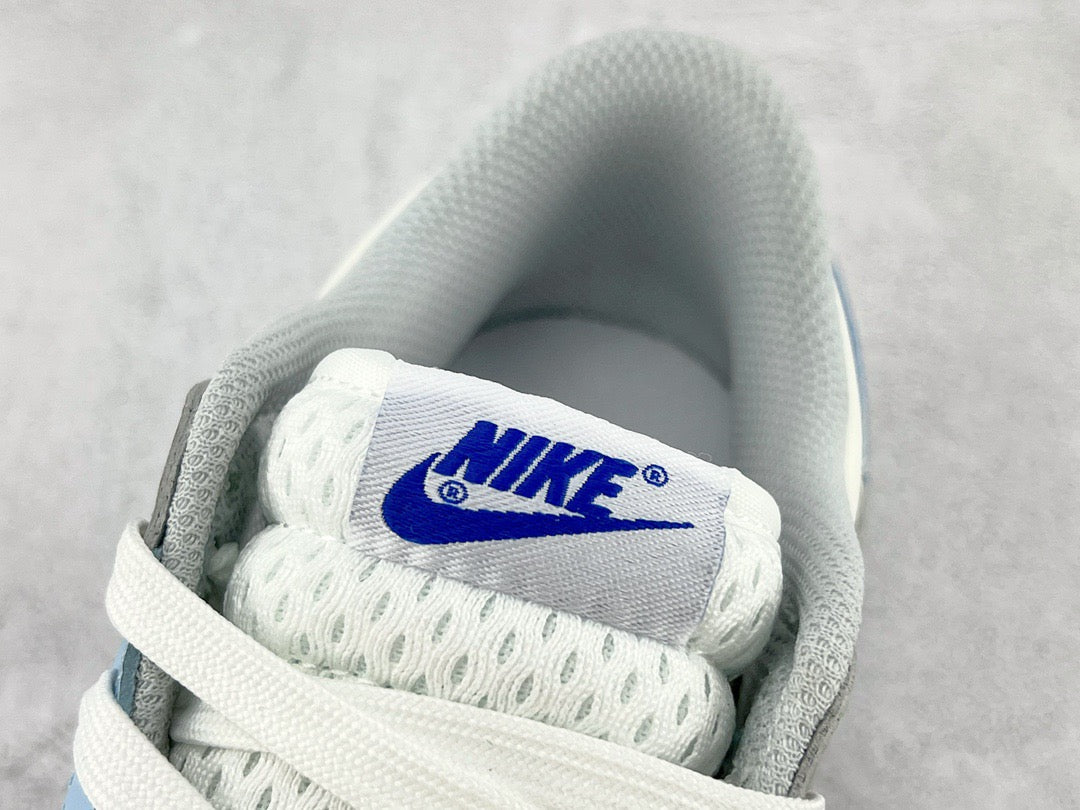 DUNK LOW IVORY HYPER ROYAL