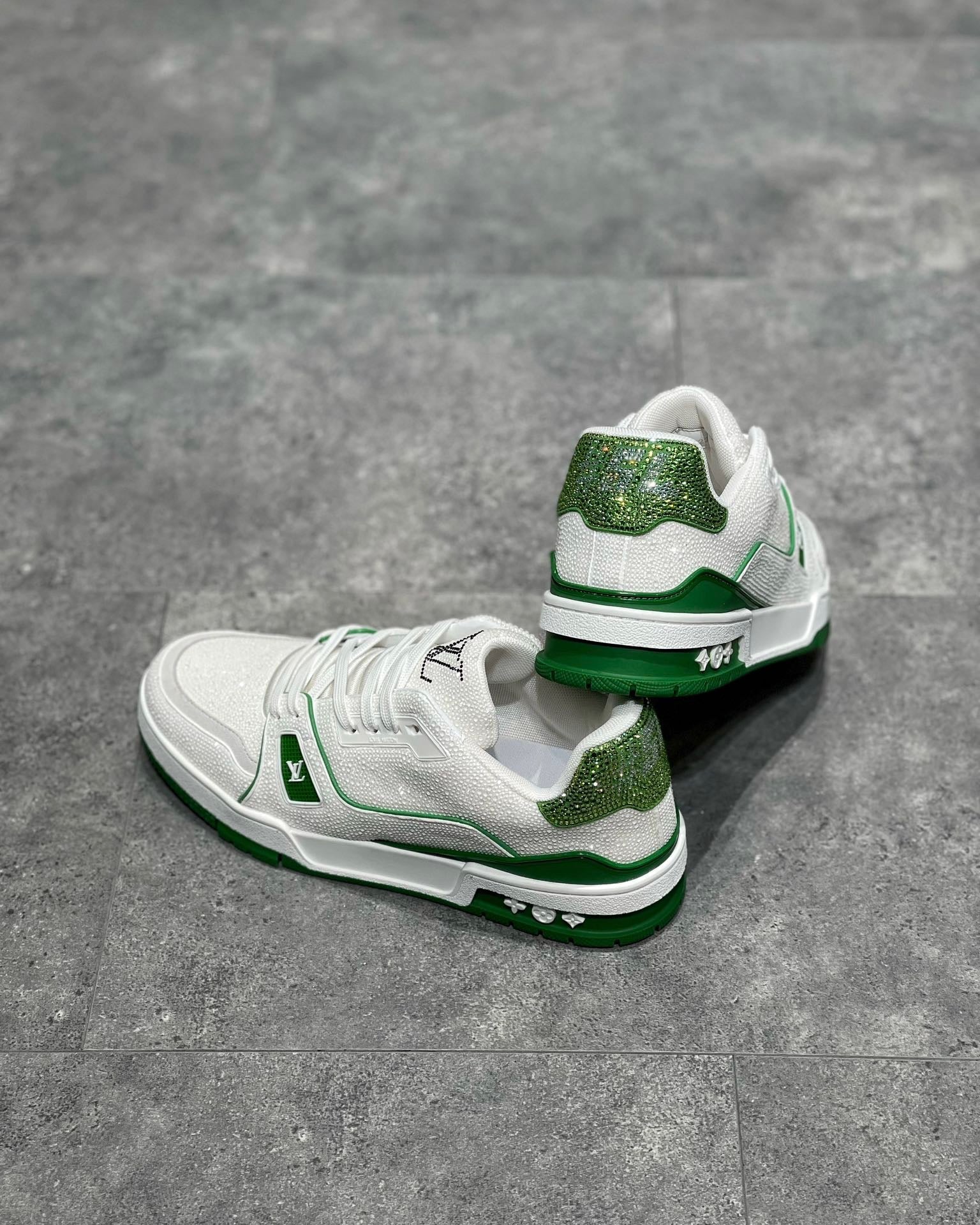 LOU TRAINERS