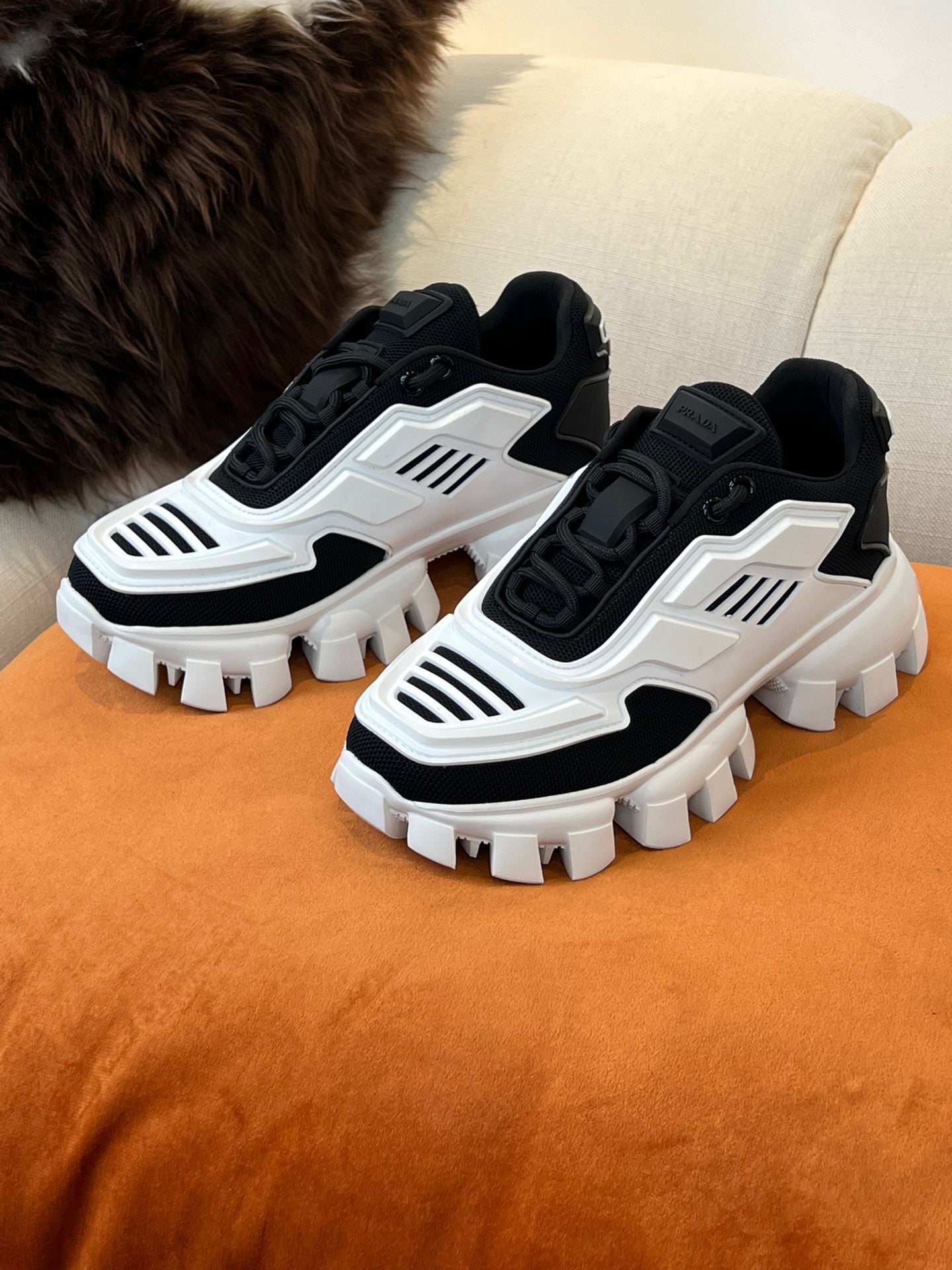 PD CLOUDBUST THUNDER SNEAKERS