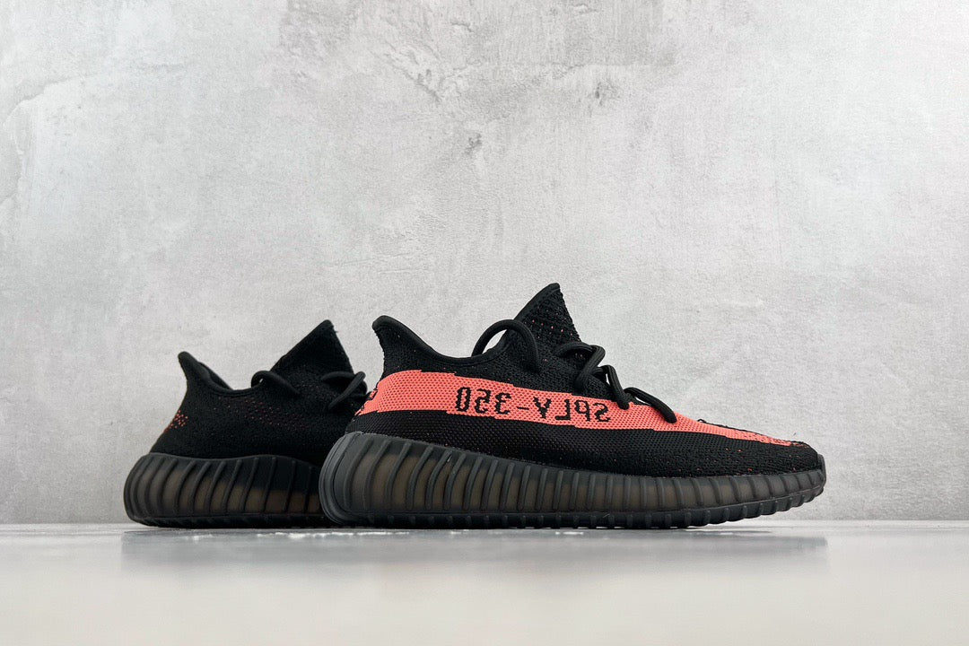 YEEZY BOOST 350 V2
