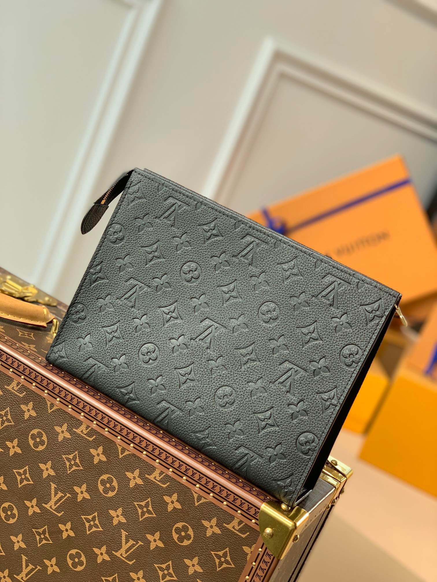LOU POCHETTE VOYAGE MM