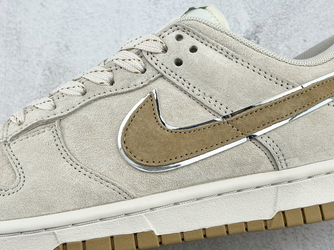 DUNK LOW x OTOMO KATUSHIRO