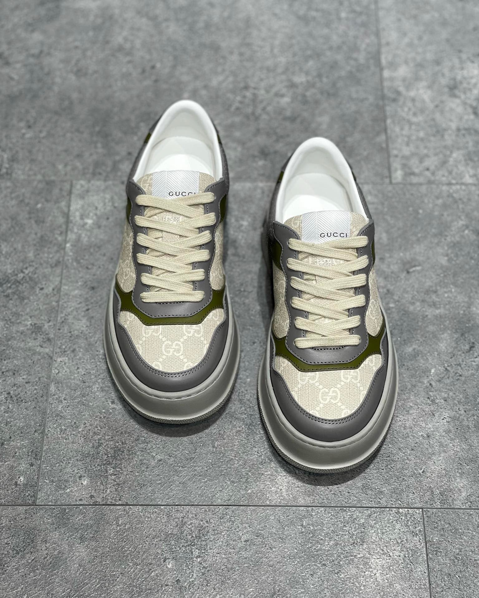 GG SNEAKER