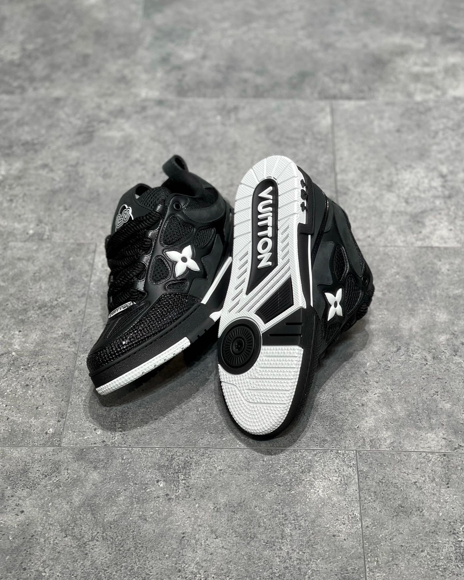 LOU TRAINERS