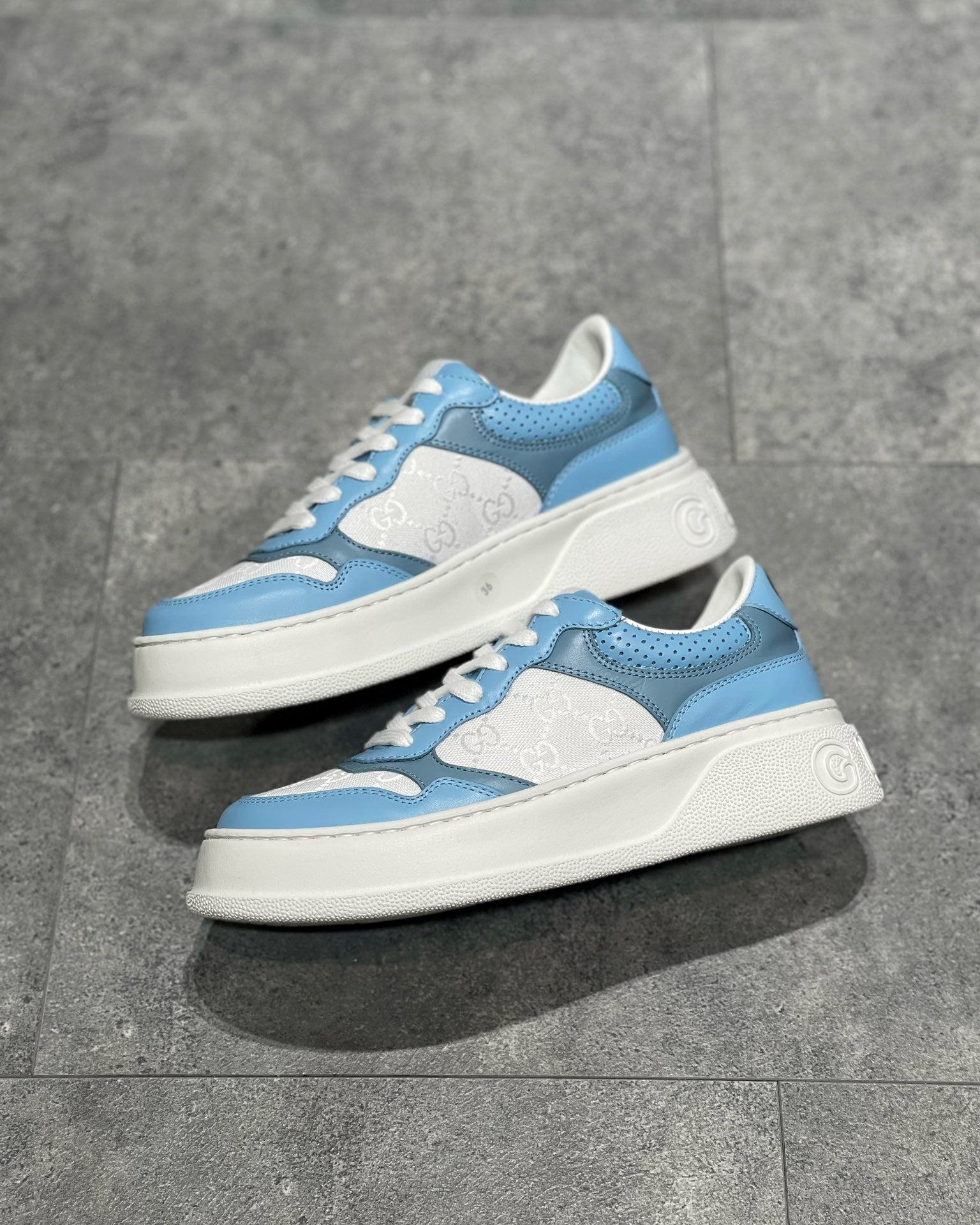GG SNEAKER
