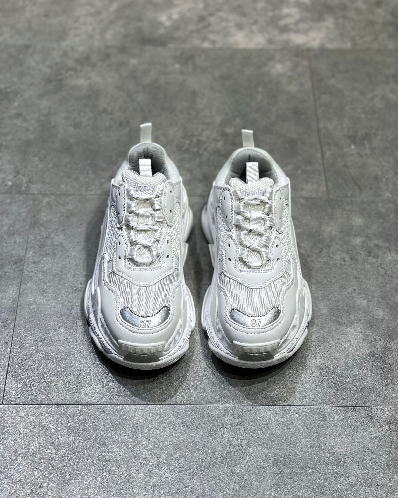 BAL TRIPLE S SNEAKER