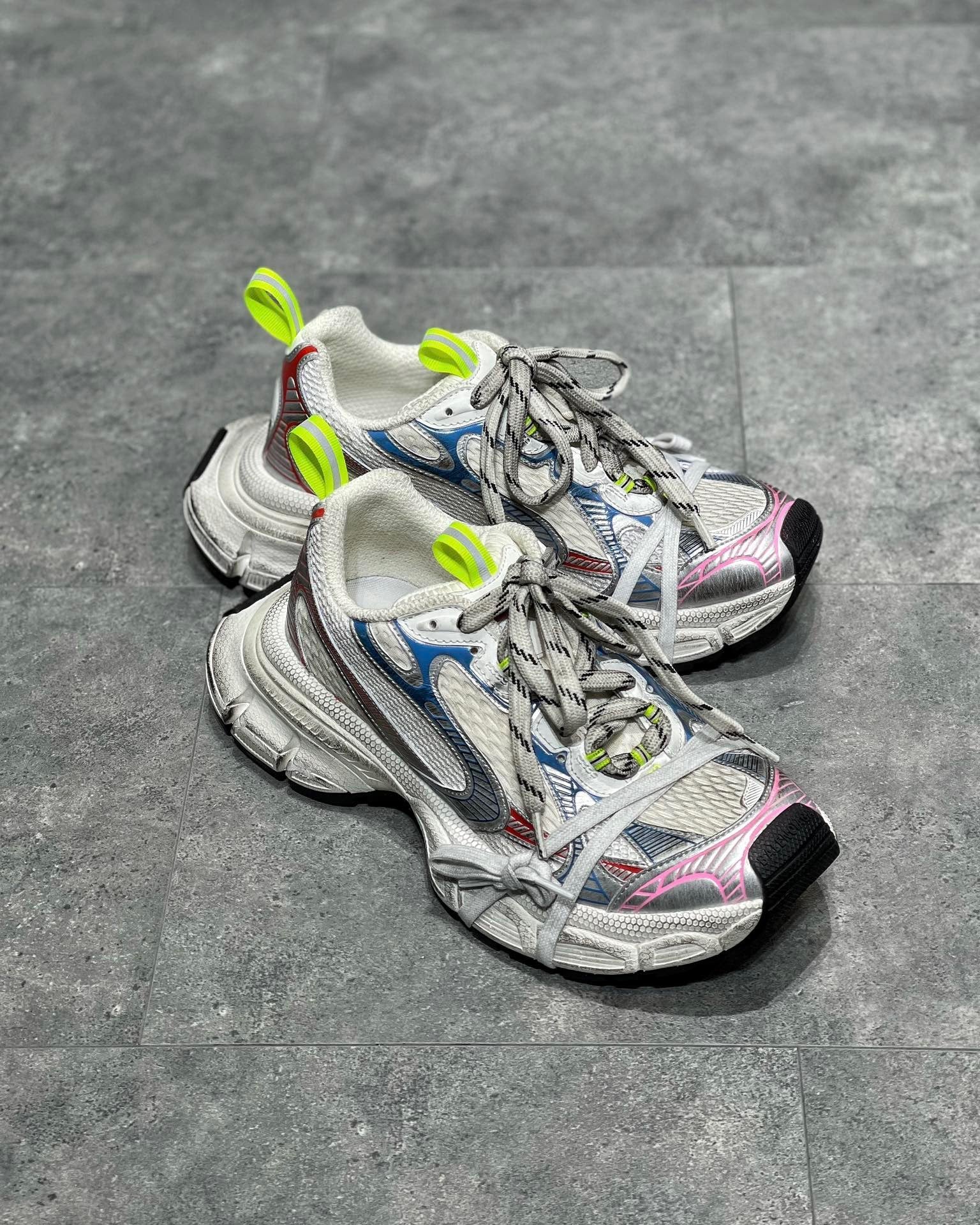 BAL 3XL TRAINERS