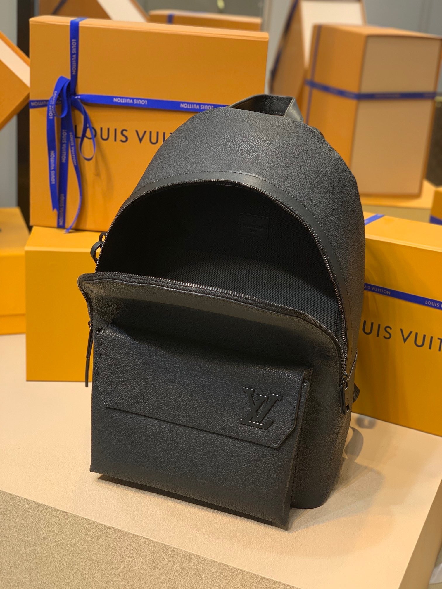 LOU AEROGRAM BACKPACK