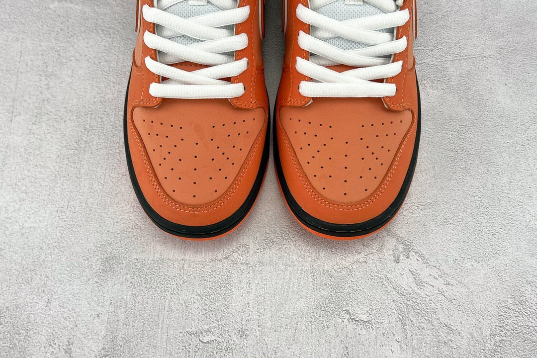 DUNK LOW ORANGE LOBSTER