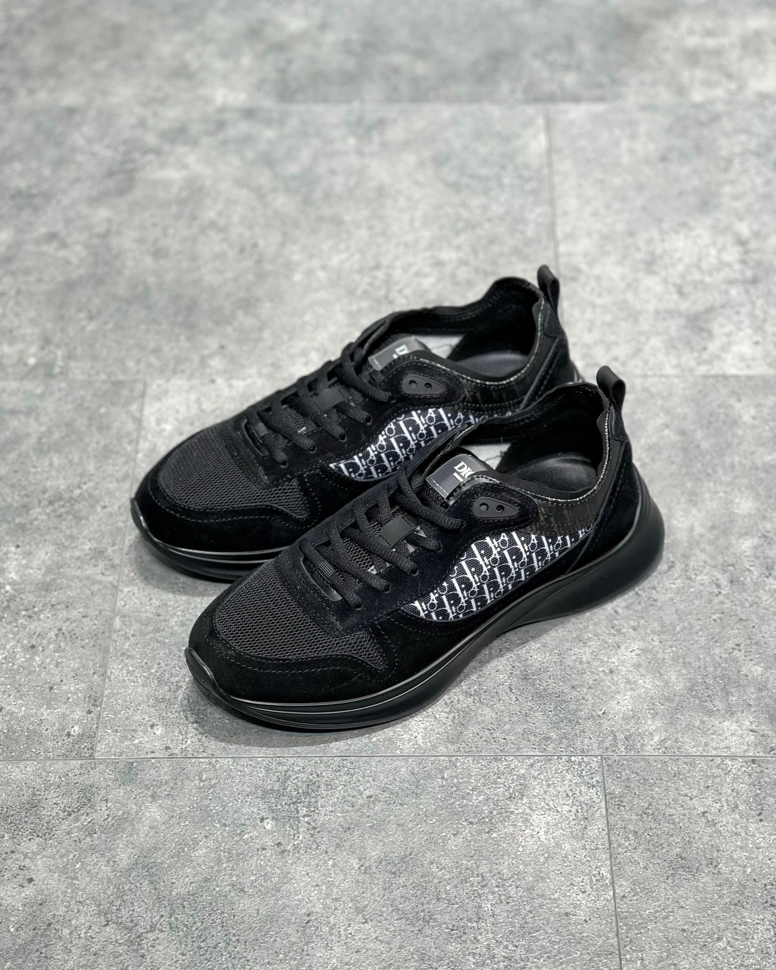 CD B25 SNEAKERS