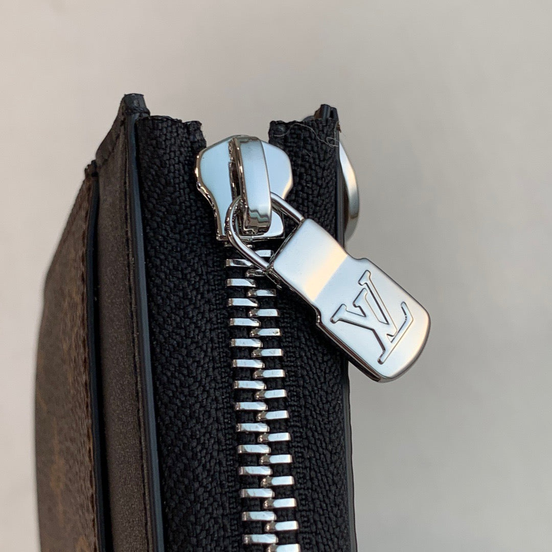 LOU ZIPPY DRAGONNE WALLET