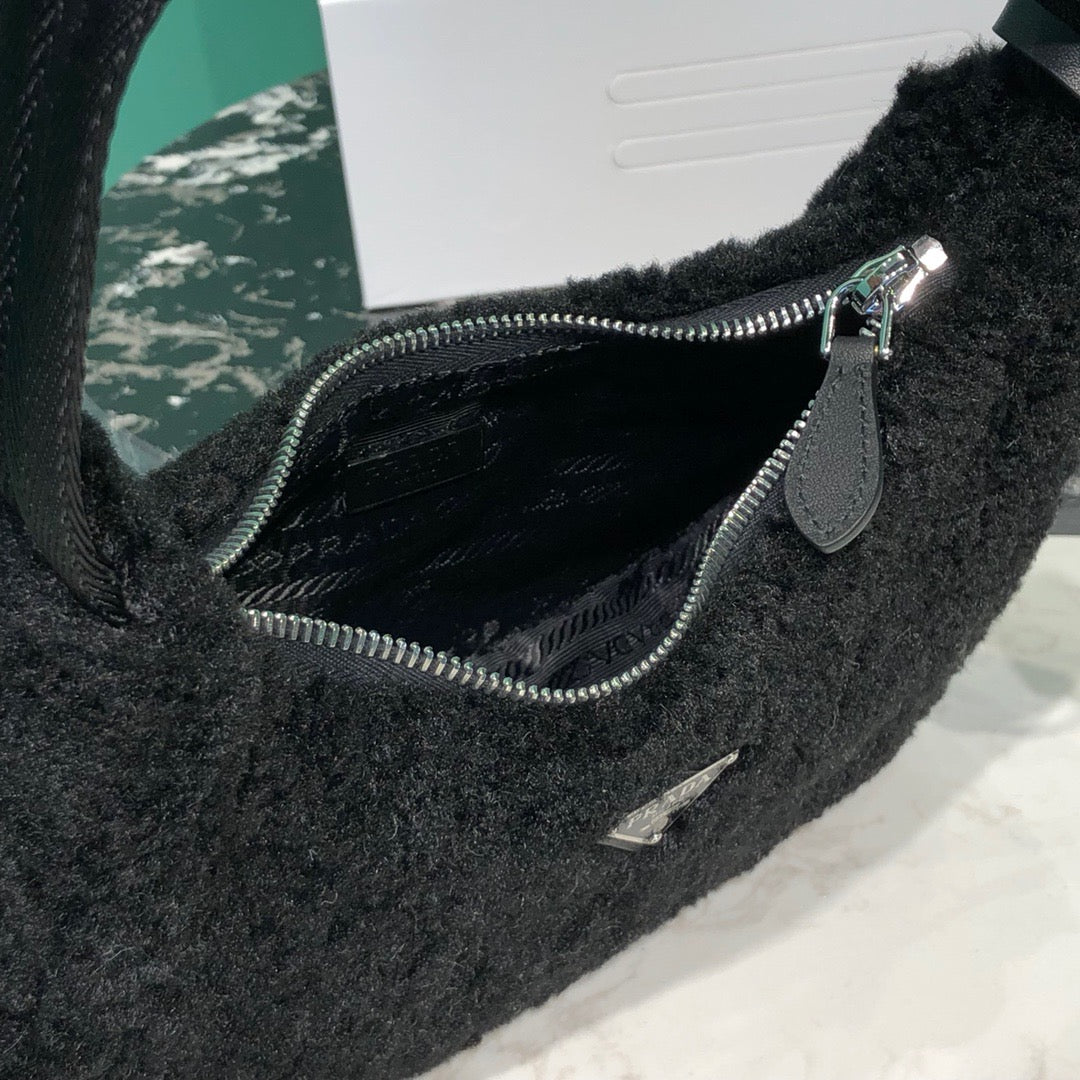 PD RE-EDITION 2000 WOOL BAG