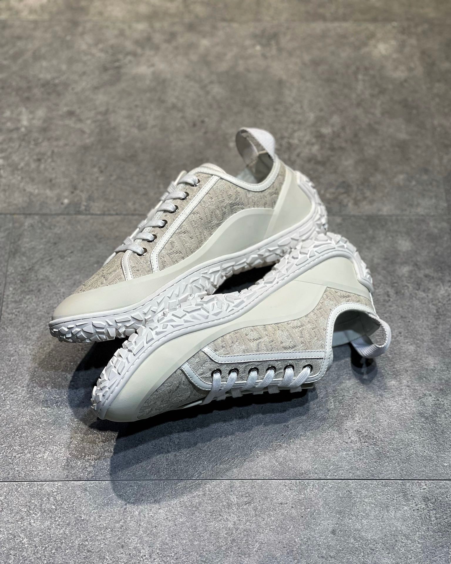 CD B28 SNEAKERS