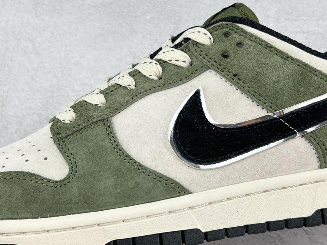 DUNK LOW x OTOMO KATUSHIRO