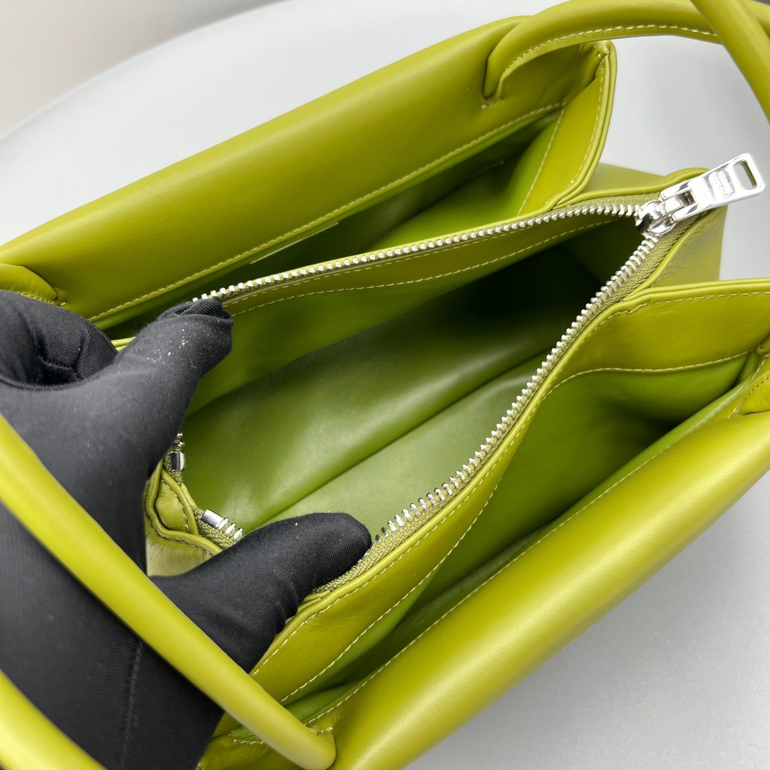 PD SMALL LEATHER BAG