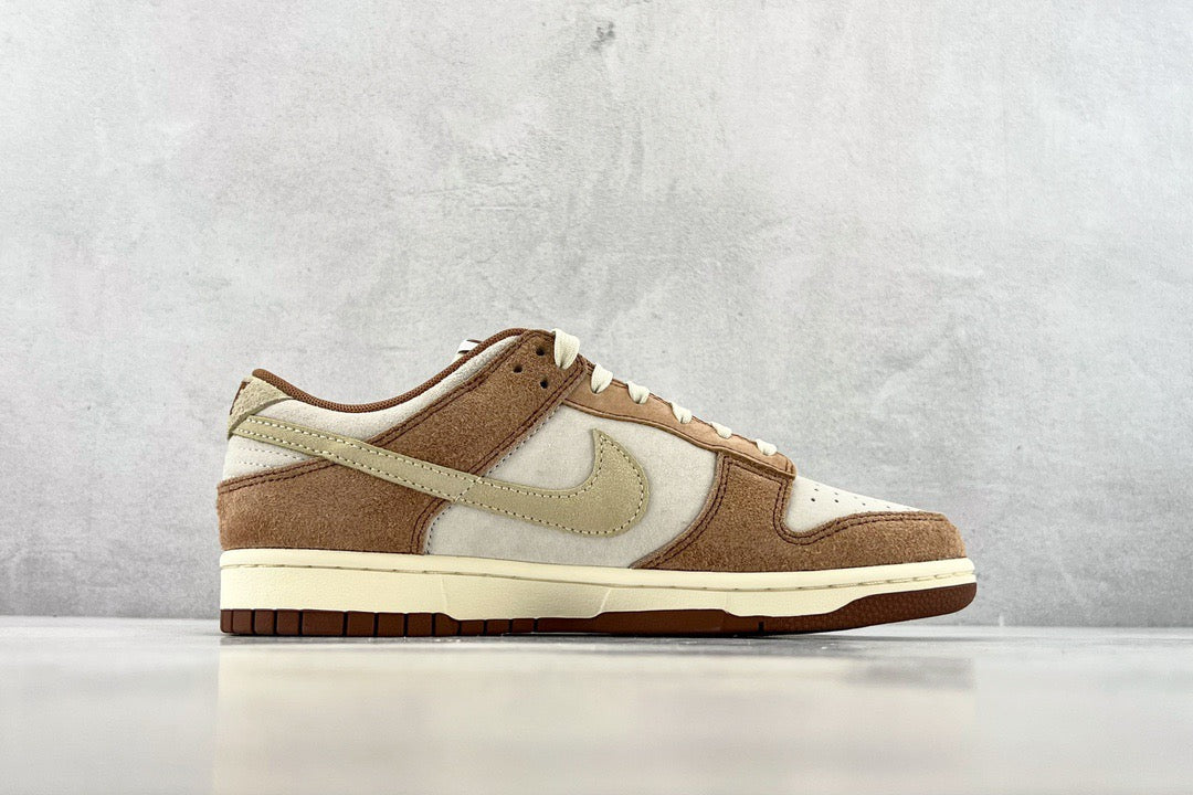 DUNK LOW MEDIUM CURRY