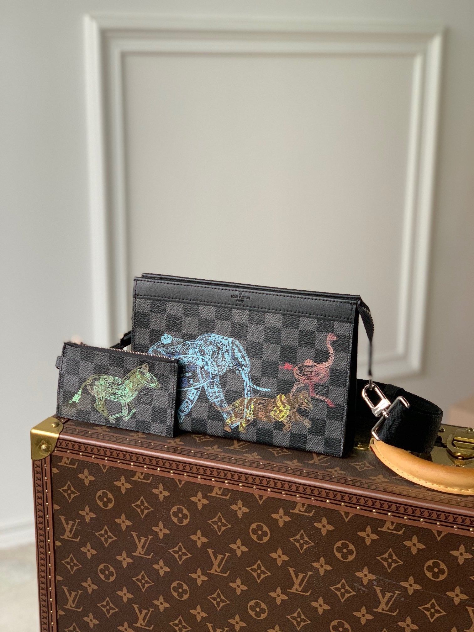 LOU GASTON WEARABLE WALLET