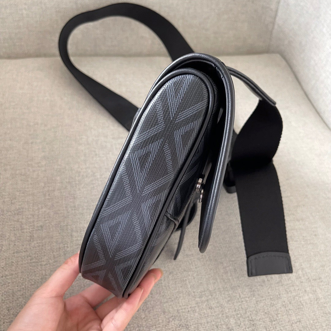 CD SADDLE BAG