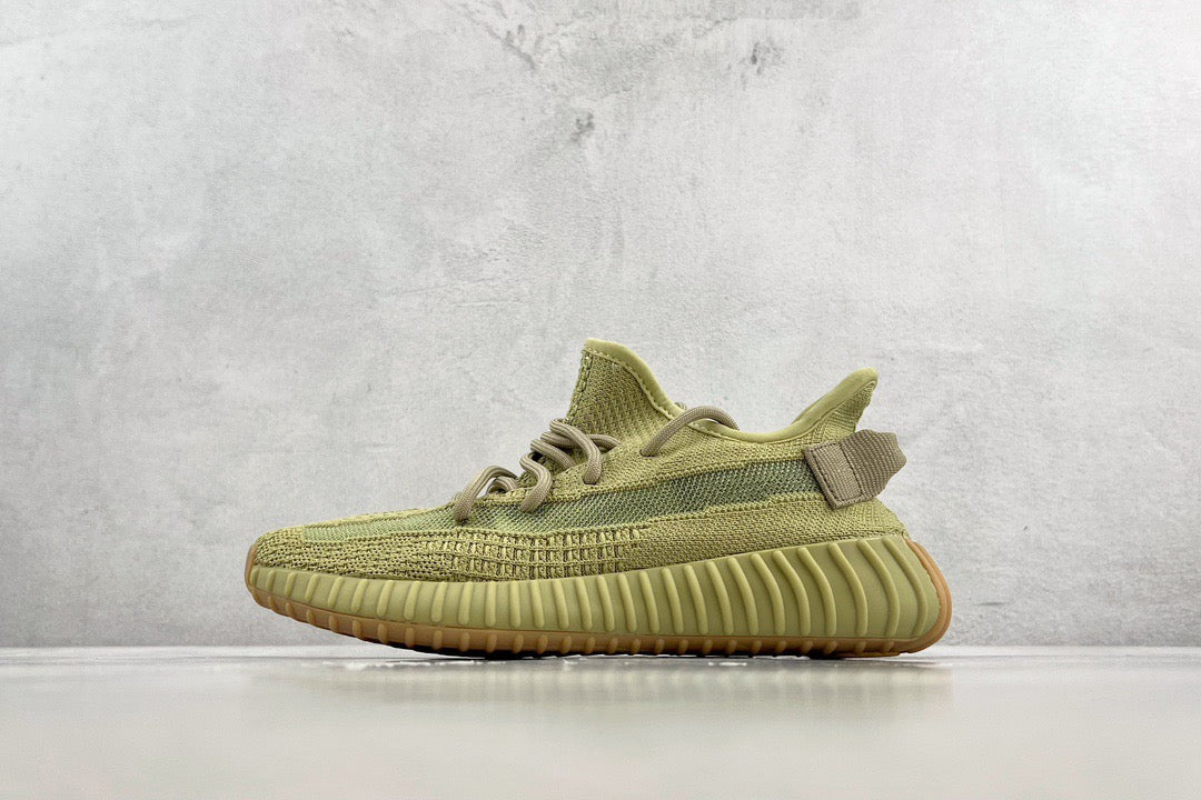 YEEZY BOOST 350 V2
